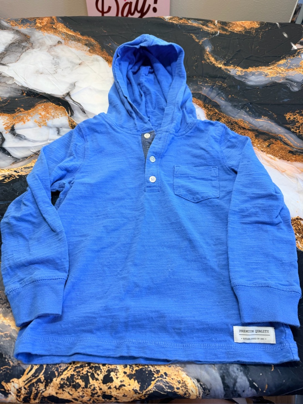 Carter’s kids hoodie size 4T